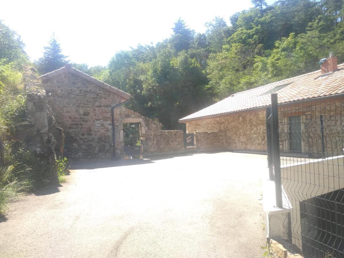 Gite Au Coeur Du Parc Naturel Regional Du Pilat Pélussin Buitenkant foto